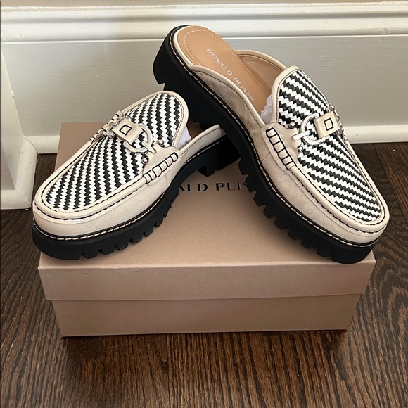 Donald J. Pliner Shoes - Donald J. Pliner Slip-Ons